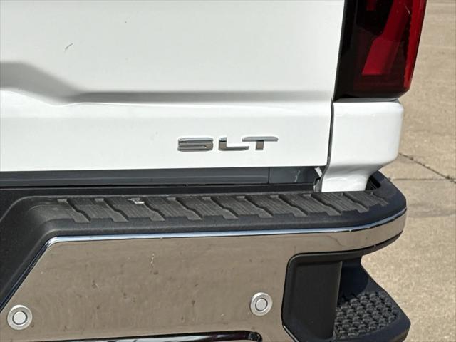 2026 GMC Sierra 2500HD Crew Cab, Standard Bed, SLT, 4WD