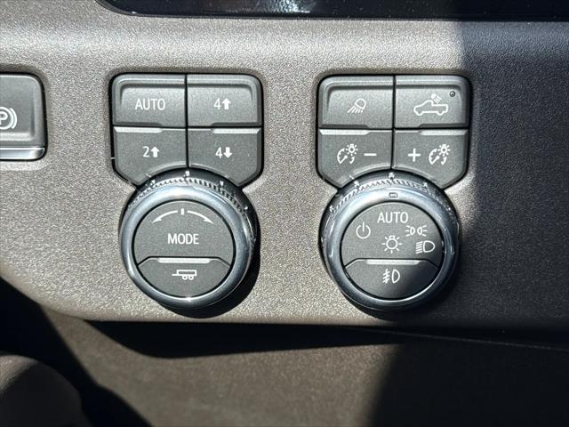 2026 GMC Sierra 2500HD Crew Cab, Standard Bed, SLT, 4WD