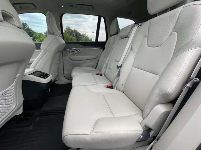 2023 Volvo XC90 B5 Plus