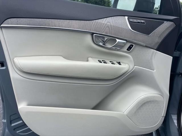 2023 Volvo XC90 B5 Plus