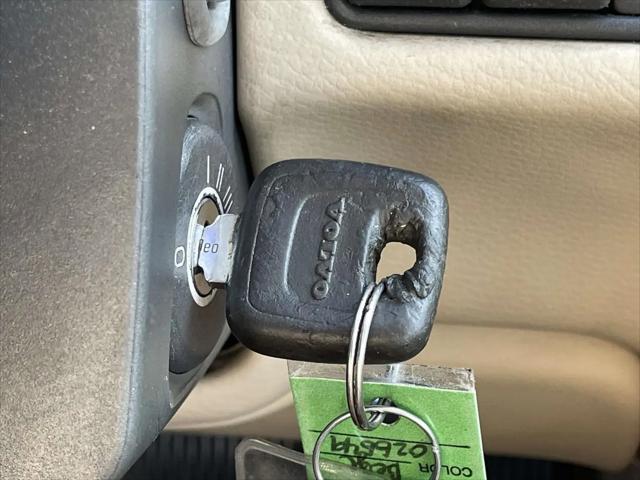2002 Volvo C70 LT