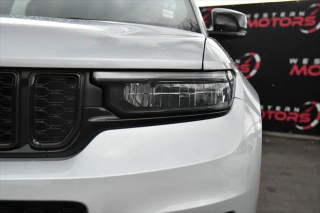 2024 Jeep Grand Cherokee L Altitude 4x4