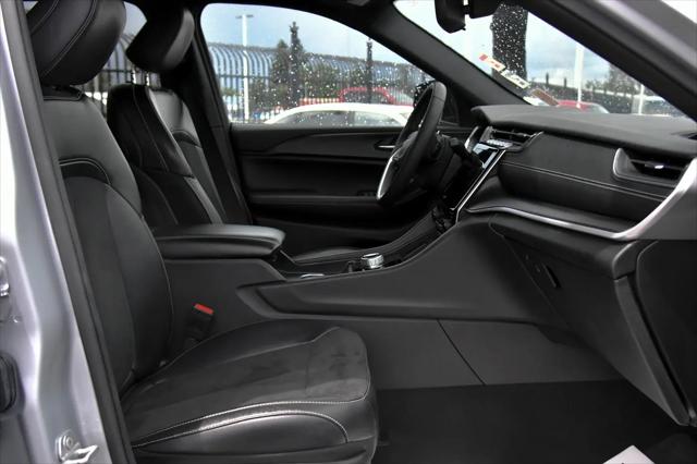 2024 Jeep Grand Cherokee L Altitude 4x4