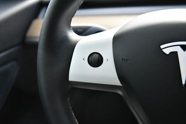 2020 Tesla Model 3 Standard Range Rear-Wheel Drive