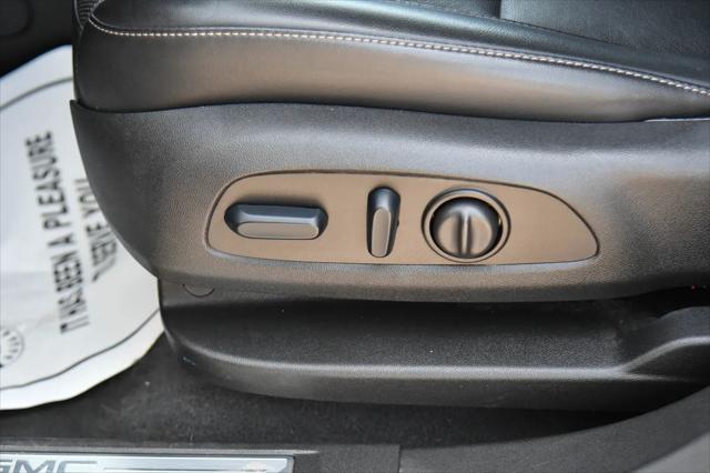 2023 GMC Acadia AWD SLT