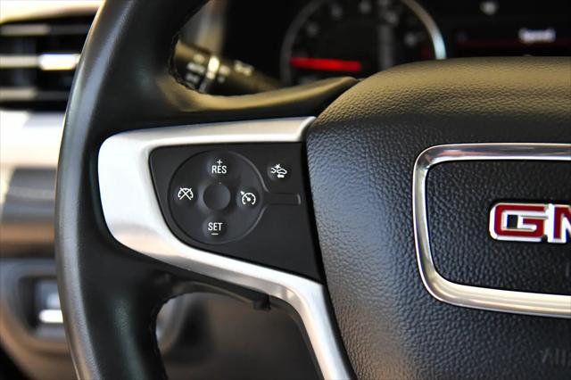 2023 GMC Acadia AWD SLT