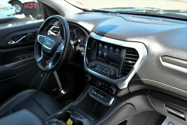 2023 GMC Acadia AWD SLT