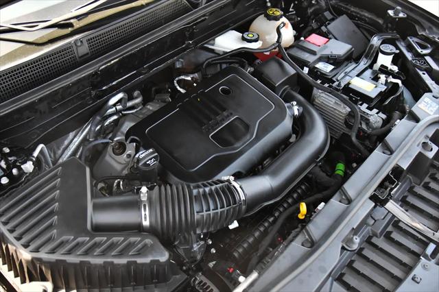 2023 GMC Acadia AWD SLT