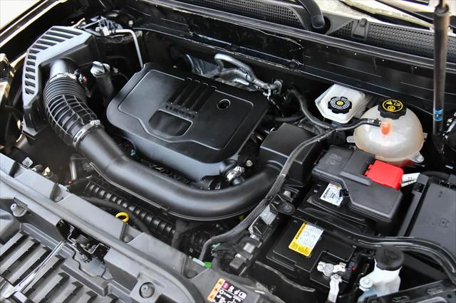2023 GMC Acadia AWD SLT