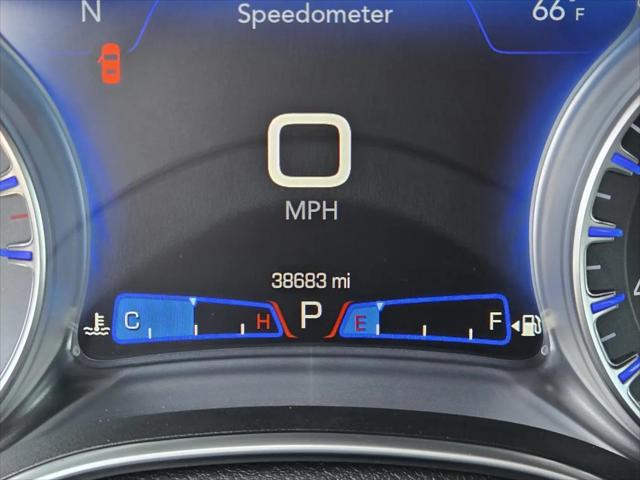 2023 Chrysler 300 Touring