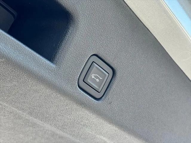 2024 GMC Acadia FWD Denali