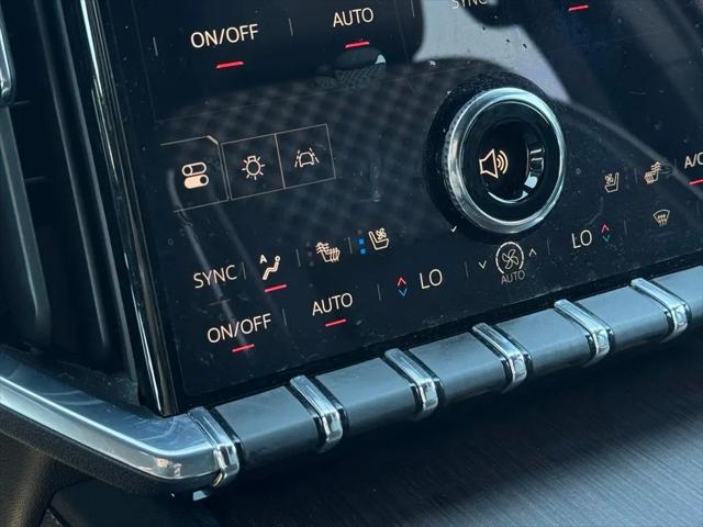 2024 GMC Acadia FWD Denali