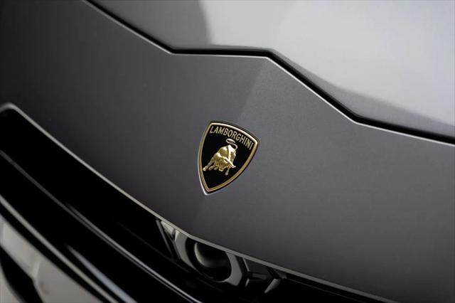 2023 Lamborghini Urus S