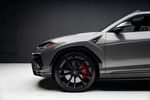 2023 Lamborghini Urus S