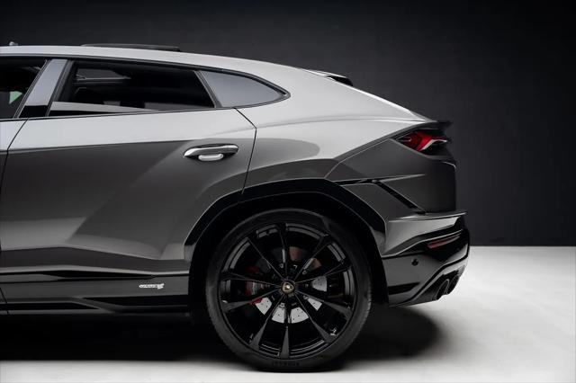 2023 Lamborghini Urus S