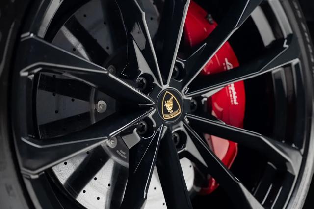 2023 Lamborghini Urus S