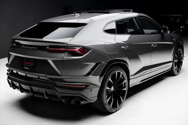 2023 Lamborghini Urus S