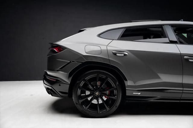 2023 Lamborghini Urus S