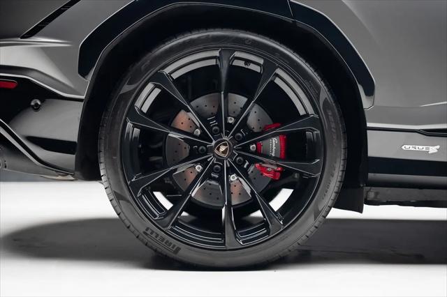 2023 Lamborghini Urus S