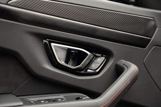 2023 Lamborghini Urus S