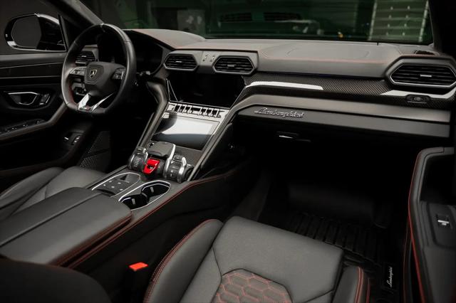 2023 Lamborghini Urus S
