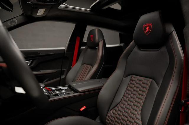2023 Lamborghini Urus S