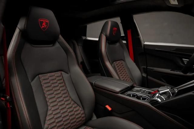 2023 Lamborghini Urus S