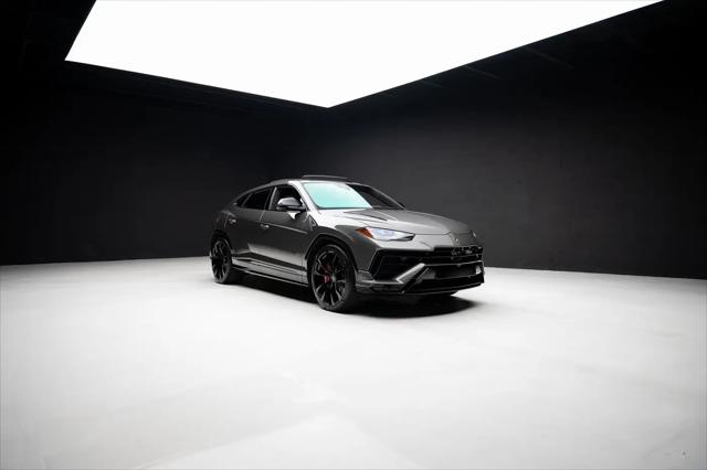 2023 Lamborghini Urus S