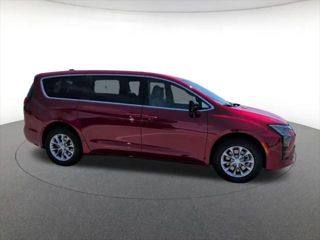 2027 Chrysler Pacifica Select AWD