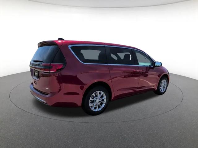 2027 Chrysler Pacifica Select AWD