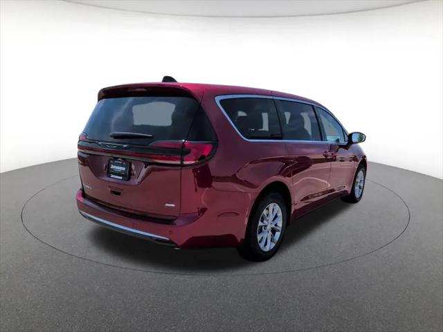 2027 Chrysler Pacifica Select AWD