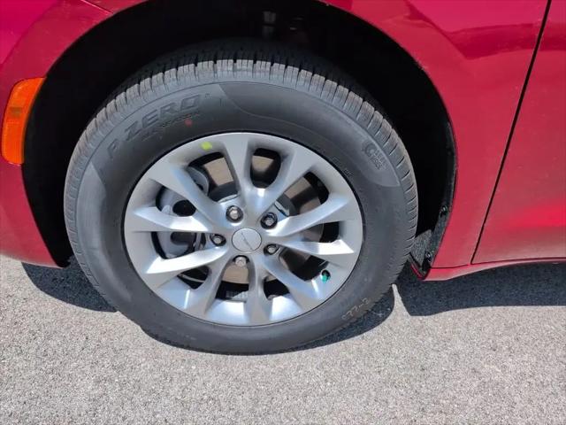 2027 Chrysler Pacifica Select AWD