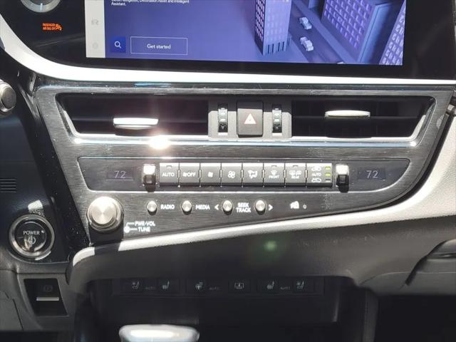 2023 Lexus ES 300h Ultra Luxury