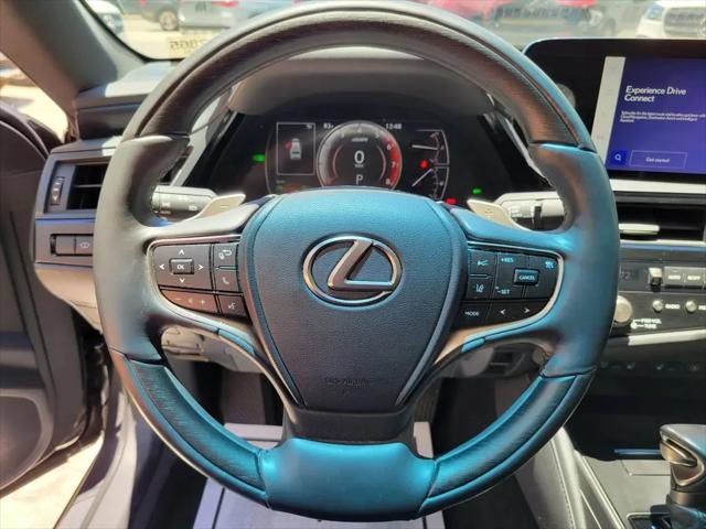 2023 Lexus ES 300h Ultra Luxury