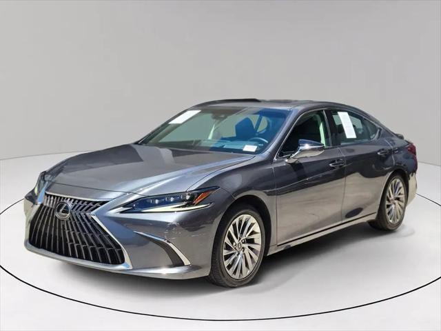 2023 Lexus ES 300h Ultra Luxury