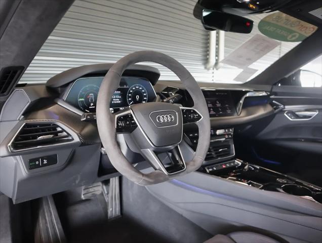 2024 Audi e-tron GT Prestige quattro