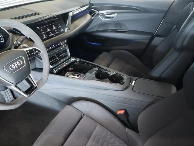 2024 Audi e-tron GT Prestige quattro