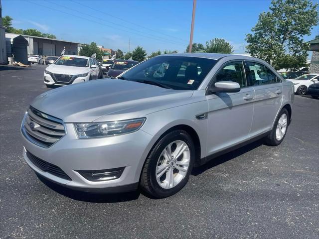 2017 Ford Taurus SEL