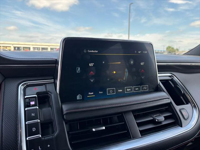 2022 Chevrolet Suburban 4WD RST