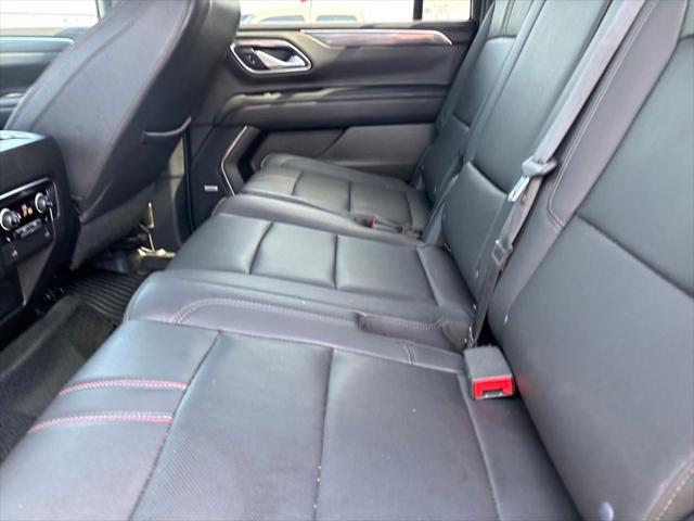 2022 Chevrolet Suburban 4WD RST
