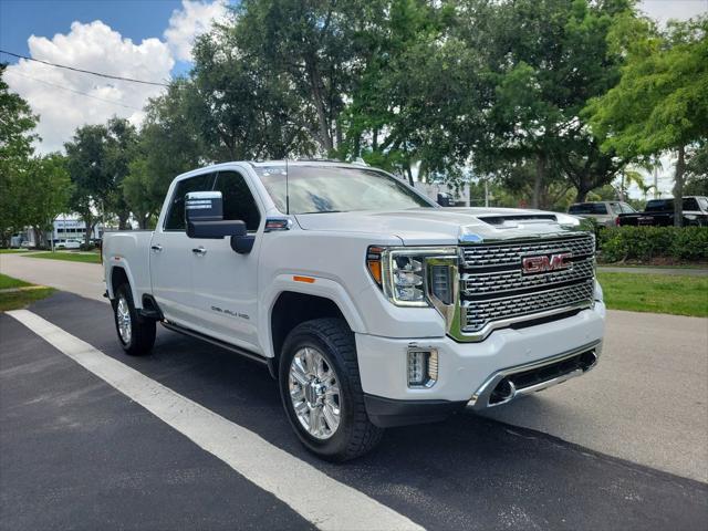 2023 GMC Sierra 2500HD 4WD Crew Cab Standard Bed Denali