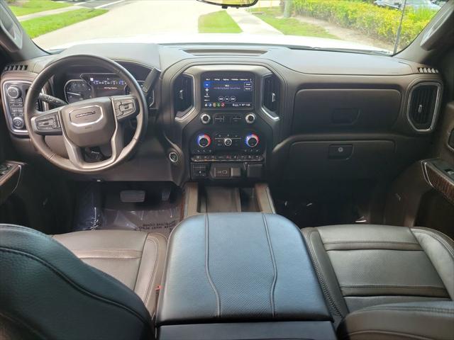 2023 GMC Sierra 2500HD 4WD Crew Cab Standard Bed Denali