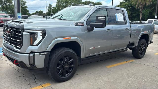 2024 GMC Sierra 2500HD 4WD Crew Cab Standard Bed AT4