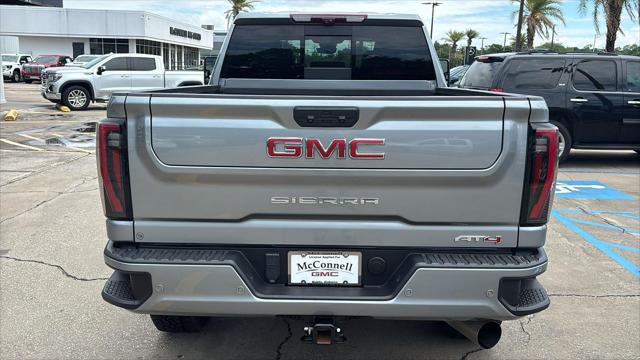 2024 GMC Sierra 2500HD 4WD Crew Cab Standard Bed AT4