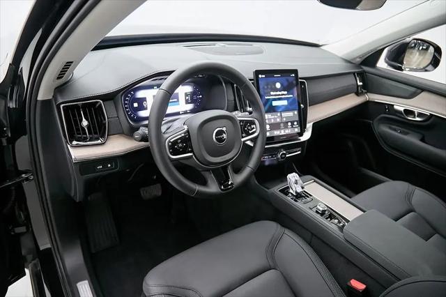 2025 Volvo XC90 Plug-In Hybrid T8 Plus 6-Seater