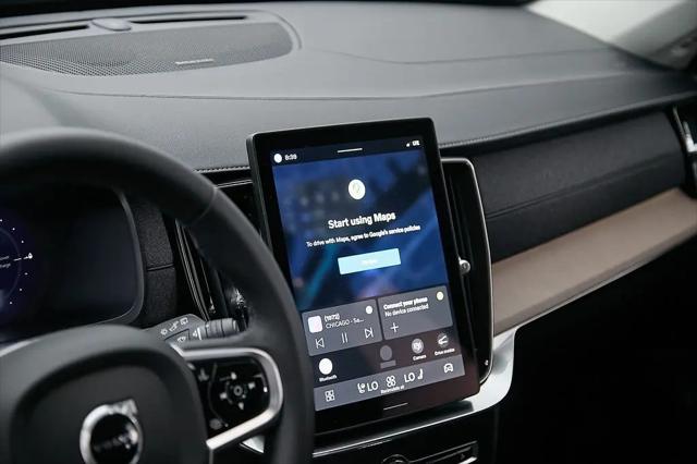 2025 Volvo XC90 Plug-In Hybrid T8 Plus 6-Seater