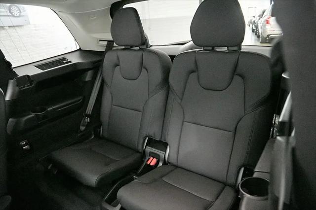 2025 Volvo XC90 Plug-In Hybrid T8 Plus 6-Seater