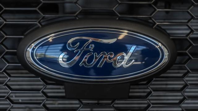 2025 Ford Transit Cargo Van T-250