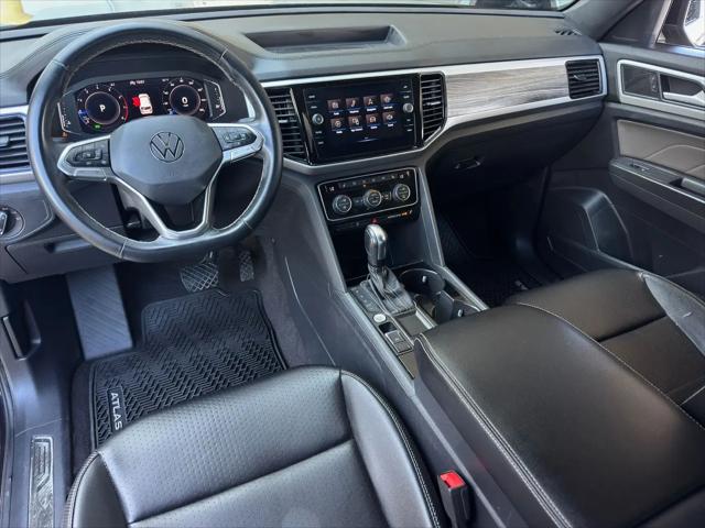 2022 Volkswagen Atlas Cross Sport 2.0T SE w/Technology