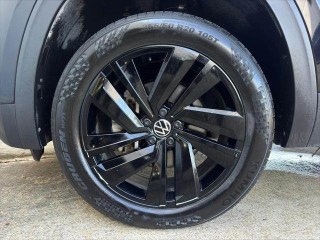 2022 Volkswagen Atlas Cross Sport 2.0T SE w/Technology